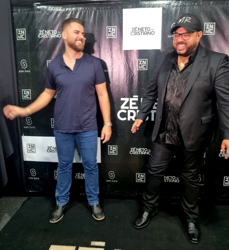 Zé Neto com Moysés Rico, filho de José Rico, no Ribeirão Rodeo Music 2024