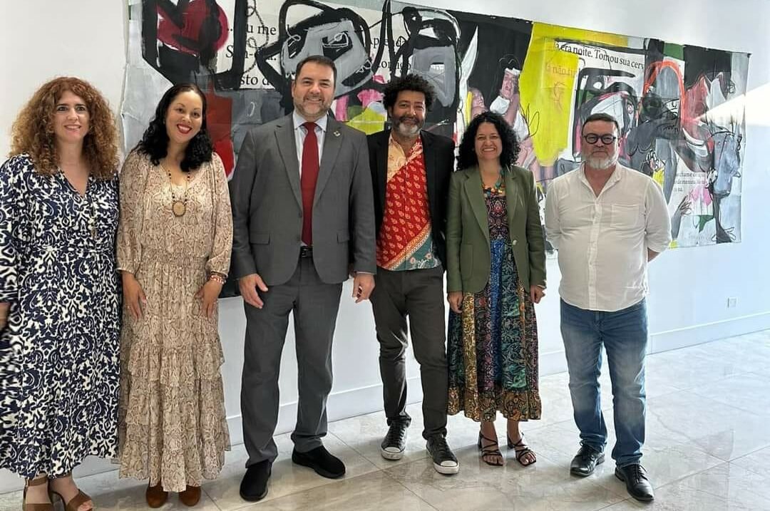 Artista Ivone Ferrer Dayalis Gonzalez Vice consul brasileirao Jose Renato Gerson Fogaca e o Diretor do Mocaa Jorge R10 e1715613879521 Cosmopolitam