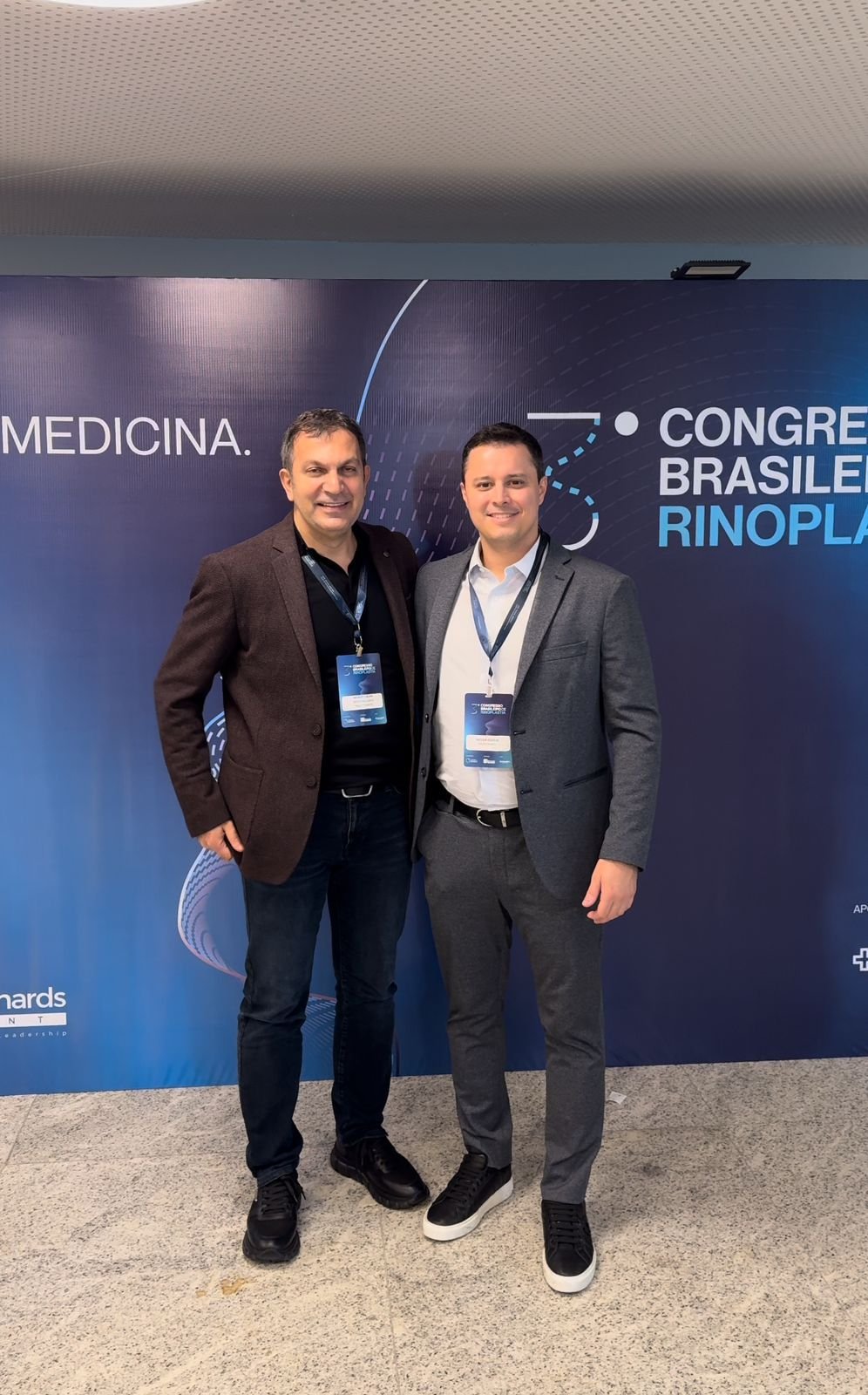 Dr Victor Gebrim Foi Palestrante No 3º Congresso Brasileiro De Rinoplastia Em Belo Horizonte 2 Foto: Dr Memet E Dr Victor Gebrim / Acervo Pessoal