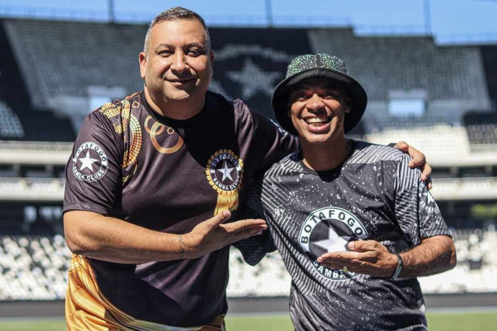Emerson Dias É O Novo Intérprete Da Botafogo Samba Clube 2 Presidente Sandro Lima E Emerson Dias - Foto Emerson Pereira