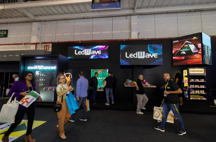 LedWave brilha na APAS Show 2024: Inovação e encantamento no setor supermercadista 12 Captura de Tela 2024 07 12 as 18.01.11