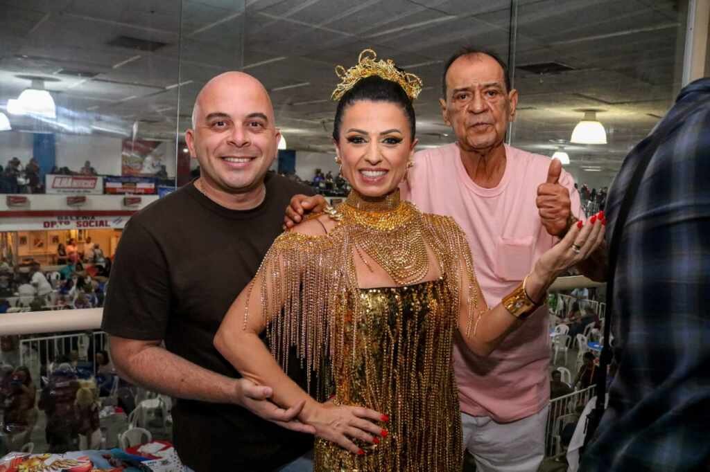 Musa Tatiana Breia Aposta No Dourado Em Evento De Samba Para Atrair Prosperidade Para União Da Ilha 4 Img 20240818 Wa0086 Cosmopolitam