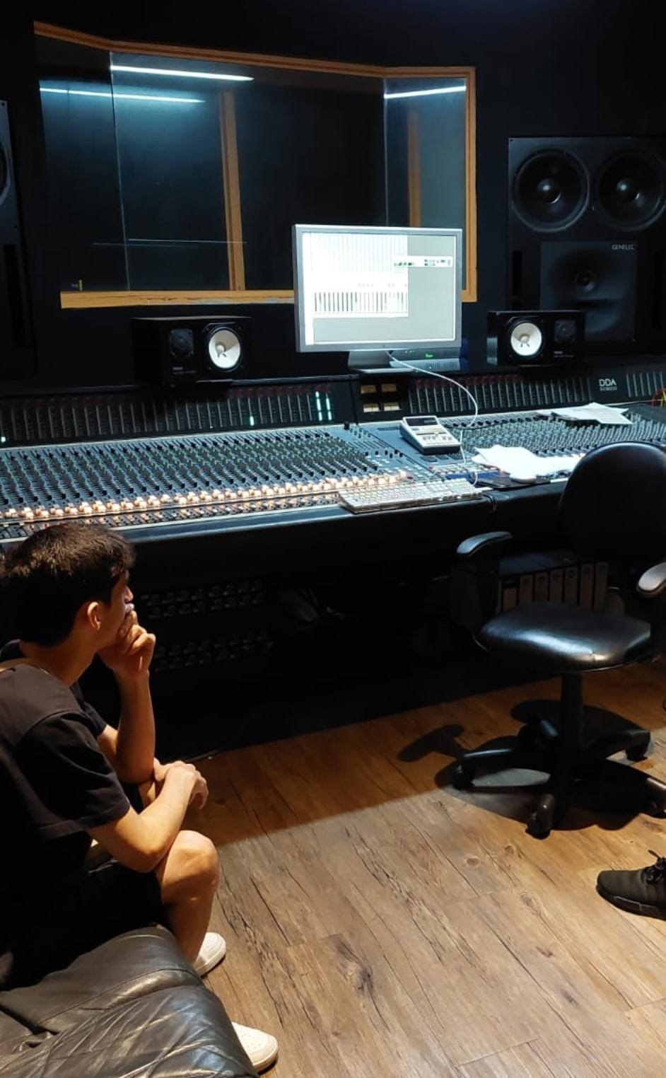 Vinícius Marinho: Do 'Robô Tyron À Sala De Espera', A Transformação De Um Artista Jovem E Multitalentoso 3 Whatsapp Image 2024 07 31 At 21.06.55 Cosmopolitam