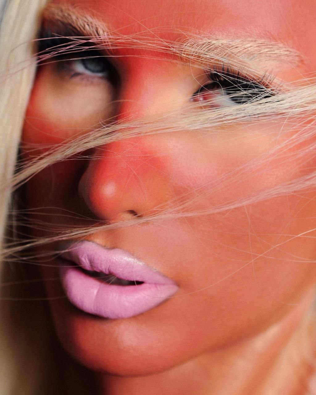 Drag Queen Halessia Recria Maquiagem De Pele Queimada De Sol Em Nova Trend Do Tiktok 3 Whatsapp Image 2024 09 03 At 10.15.46 1 Cosmopolitam