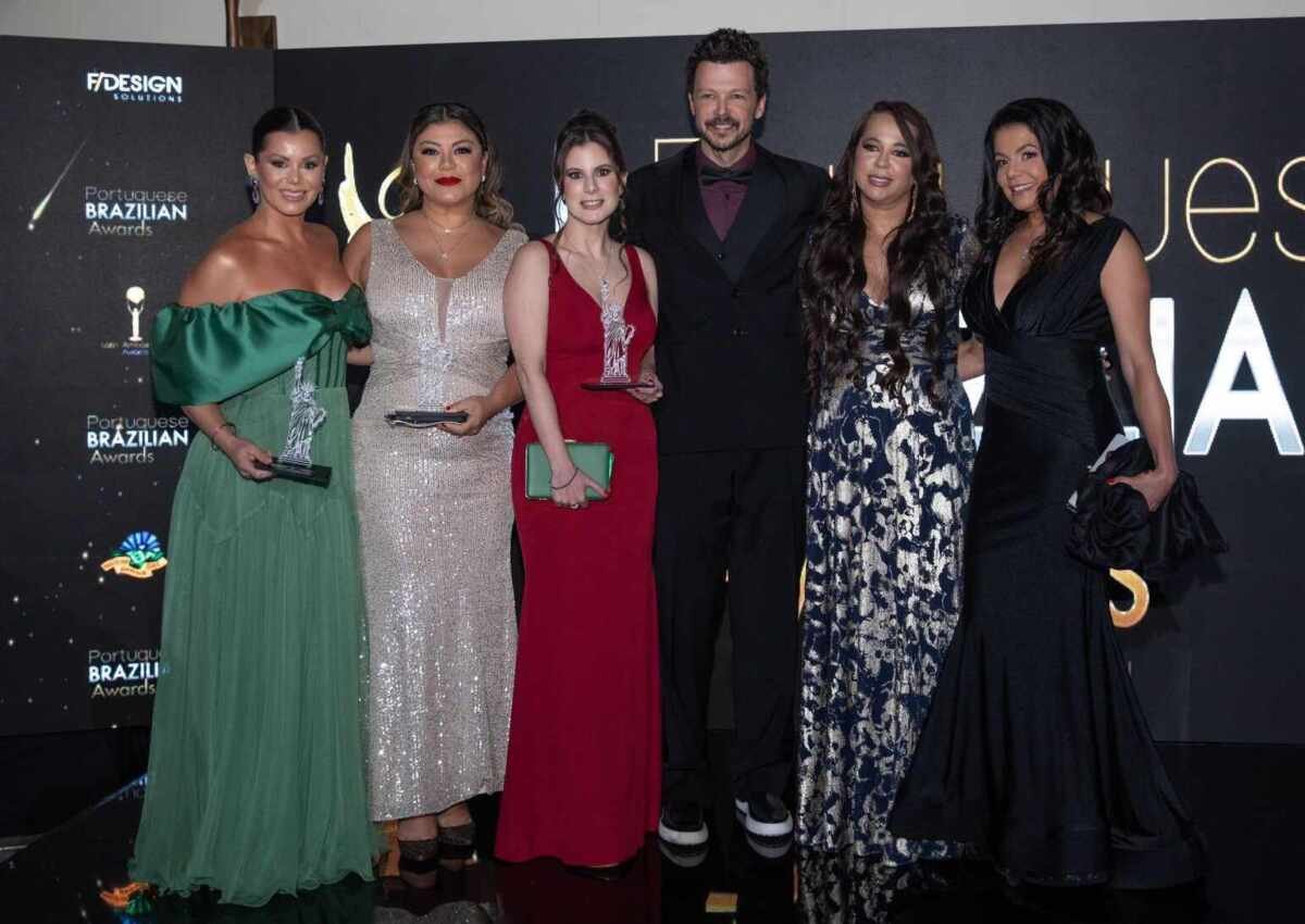 Sucesso Brasileiro: Aline Andrade Cohen Recebe Reconhecimento Em Luxuosa Premiação Em Nova York 2 Aline Andrade Cohen, Cantora Luka, Evelyn Montesano, Guilherme Berenguer, Marcilia Luzbet E Nívea Stelmann - Crédito Da Foto: Daniele Silva / Divulgação