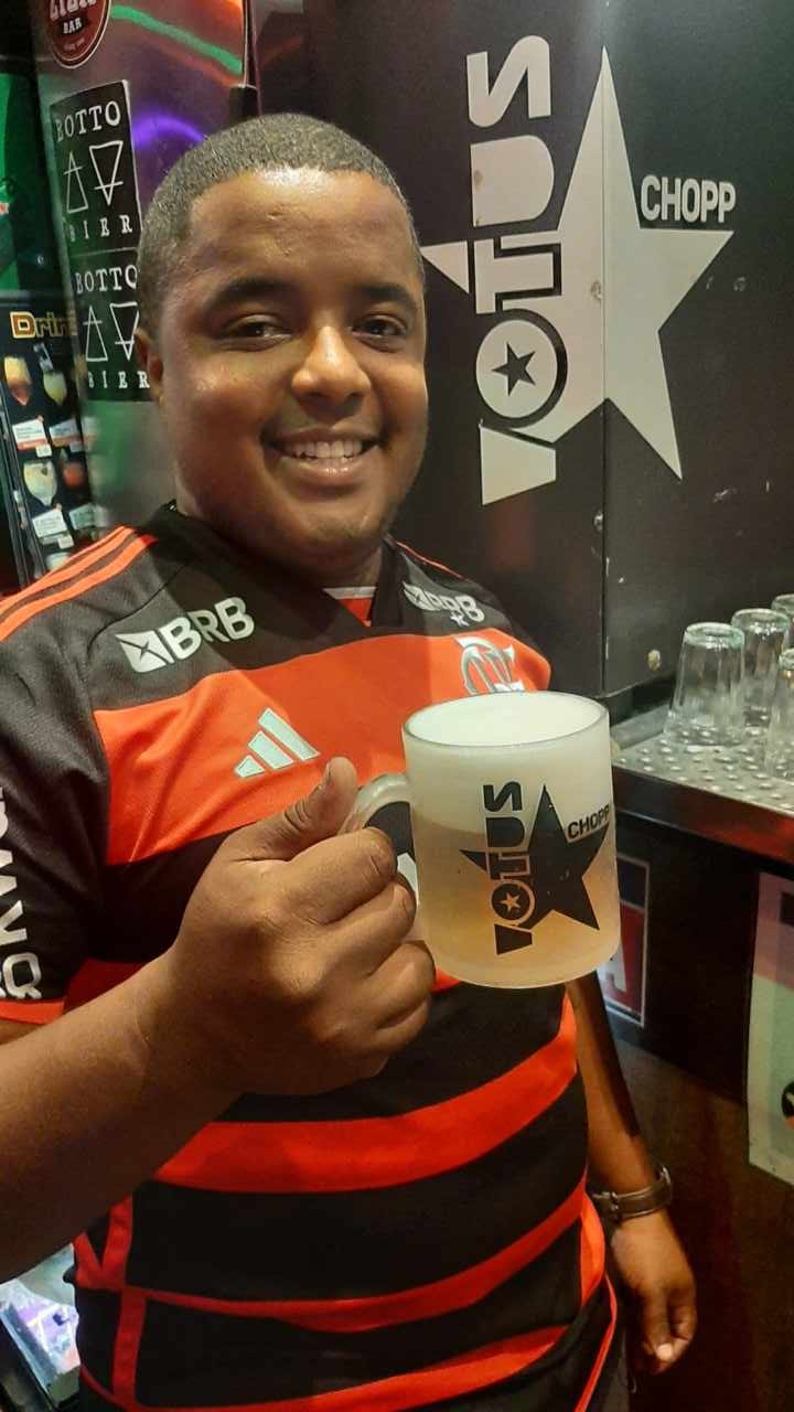 Votus : A Excelência Do Chopp Conquistando O Paladar Dos Cariocas 3 Bruno Patrocínio Representante Do Chopp Votus , Acredita No Potencial Da Qualidade Da Empresa / Foto: Ronaldo Reis