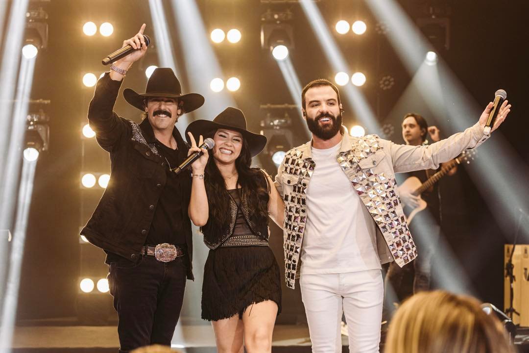 Fj Feat Fiorella Luis Felipe Regis Cosmopolitam