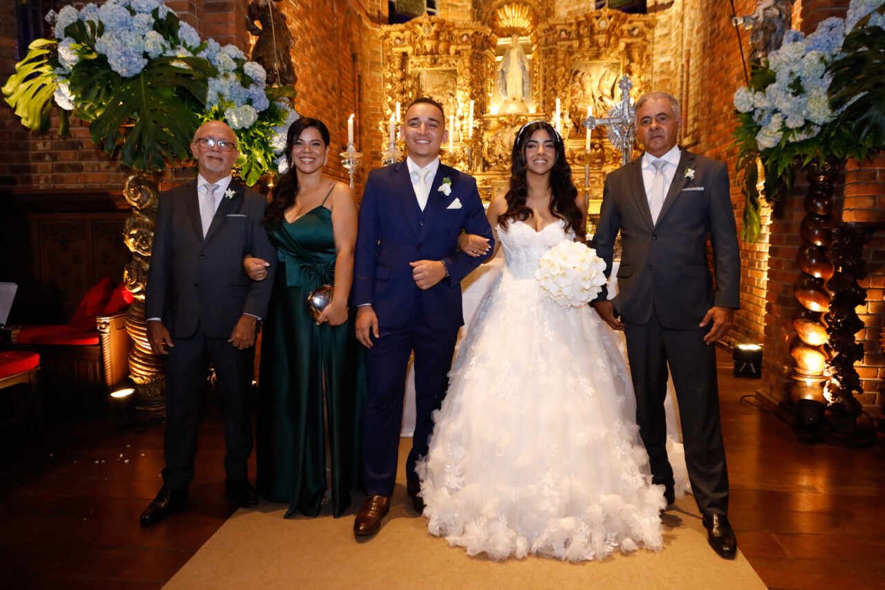 João Gomes E Ary Mirelle Trocam Alianças Em Casamento Íntimo Nesta Segunda (21) Em Recife 2 João Gomes E Ary Mirelle - Fotos: Silvestre/Brazil News