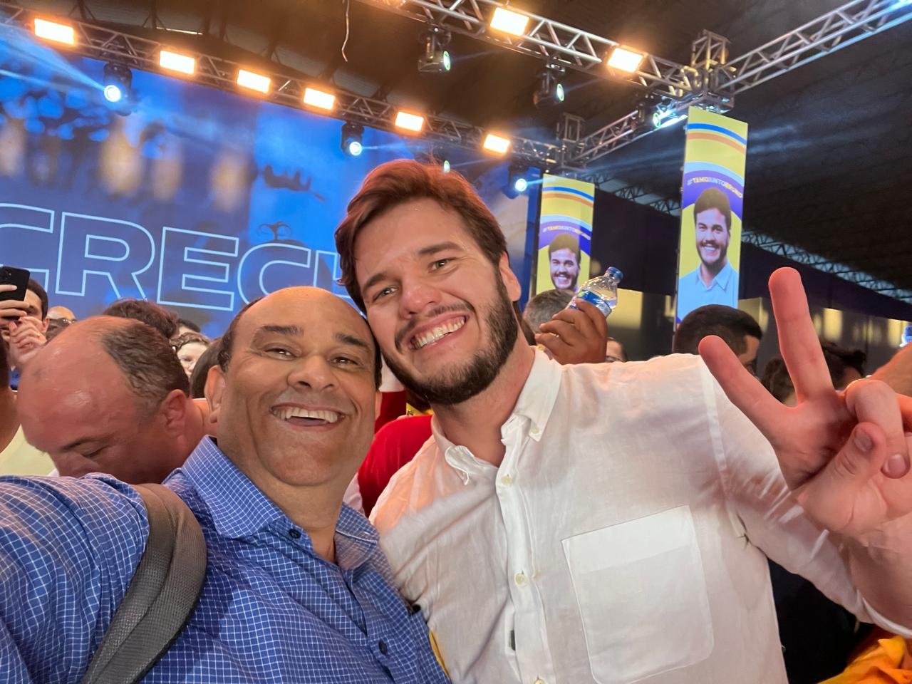 Marcelo Pimentel e Bruno durante a convenção partidária