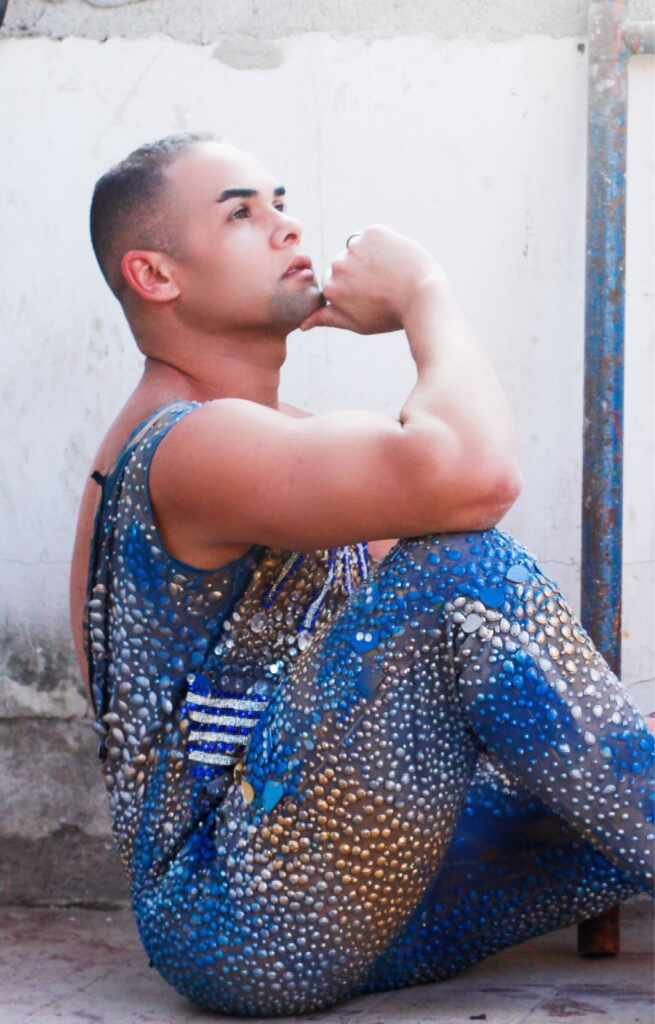 Bruno Pinheiro Supera Preconceitos No Samba E Se Prepara Para Estreia Na Sapucaí 3 Whatsapp Image 2024 11 03 At 15.59.41 Cosmopolitam