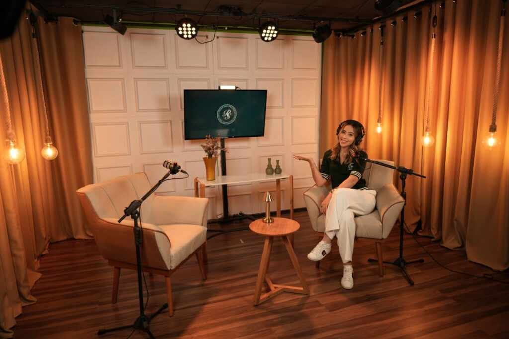 Maia Santos Lança O 'Ponta Solta Podcast' 2 Maia Santos Lança O 'Ponta Solta Podcast'
