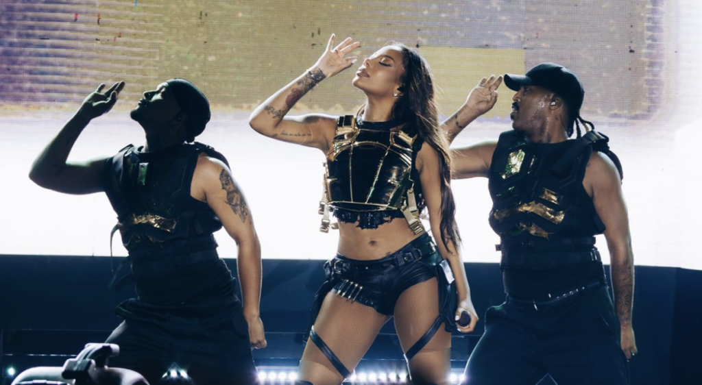 Ludmilla retorna a sua cidade natal com show gratuito e faz referência ao Coachella Captura de Tela 2024 12 22 as 13.09.13