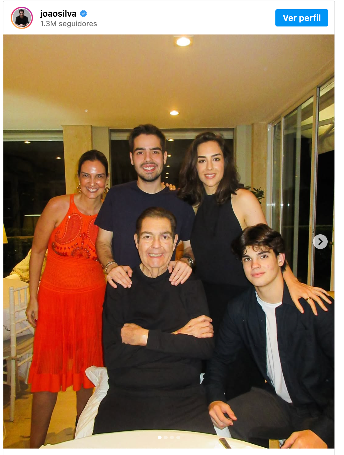 Faustão Faz Aparição Especial Em Celebração De Natal Com Familia 2 Faustão Faz Rara Aparição Em Celebração De Natal Com A Família