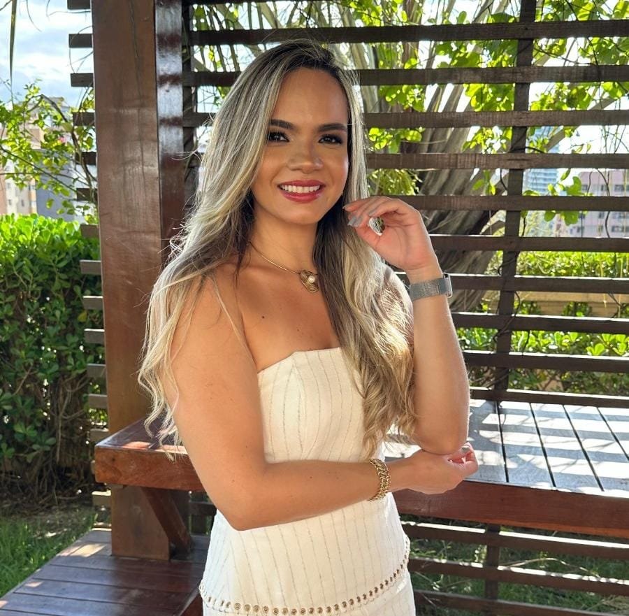 Dra. Thallyta Menezes: Beleza e Confiança em Harmonia