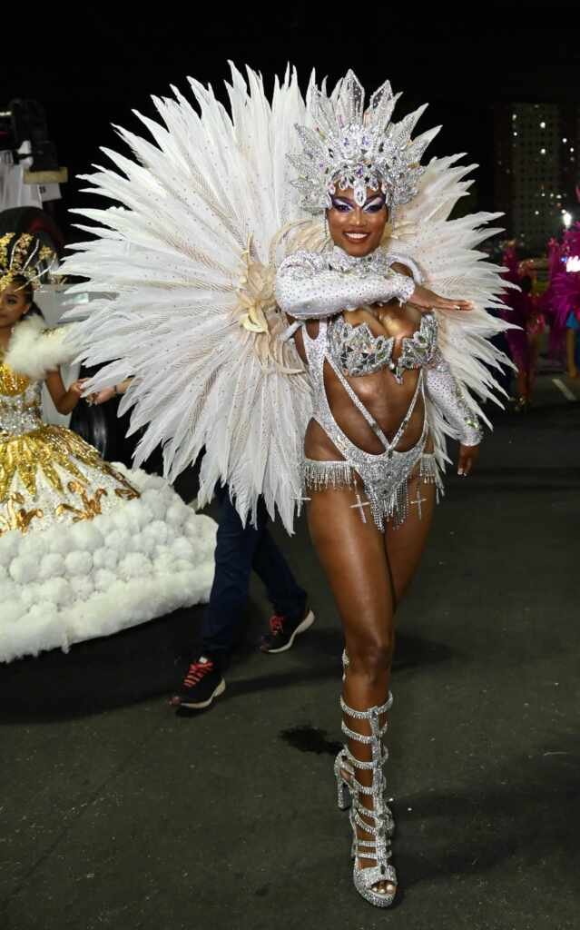 Candra Seguirá Como Musa Da Em Cima Da Hora No Carnaval De 2025 2 Candra Musa Em Cima Da Hora 2 Cosmopolitam