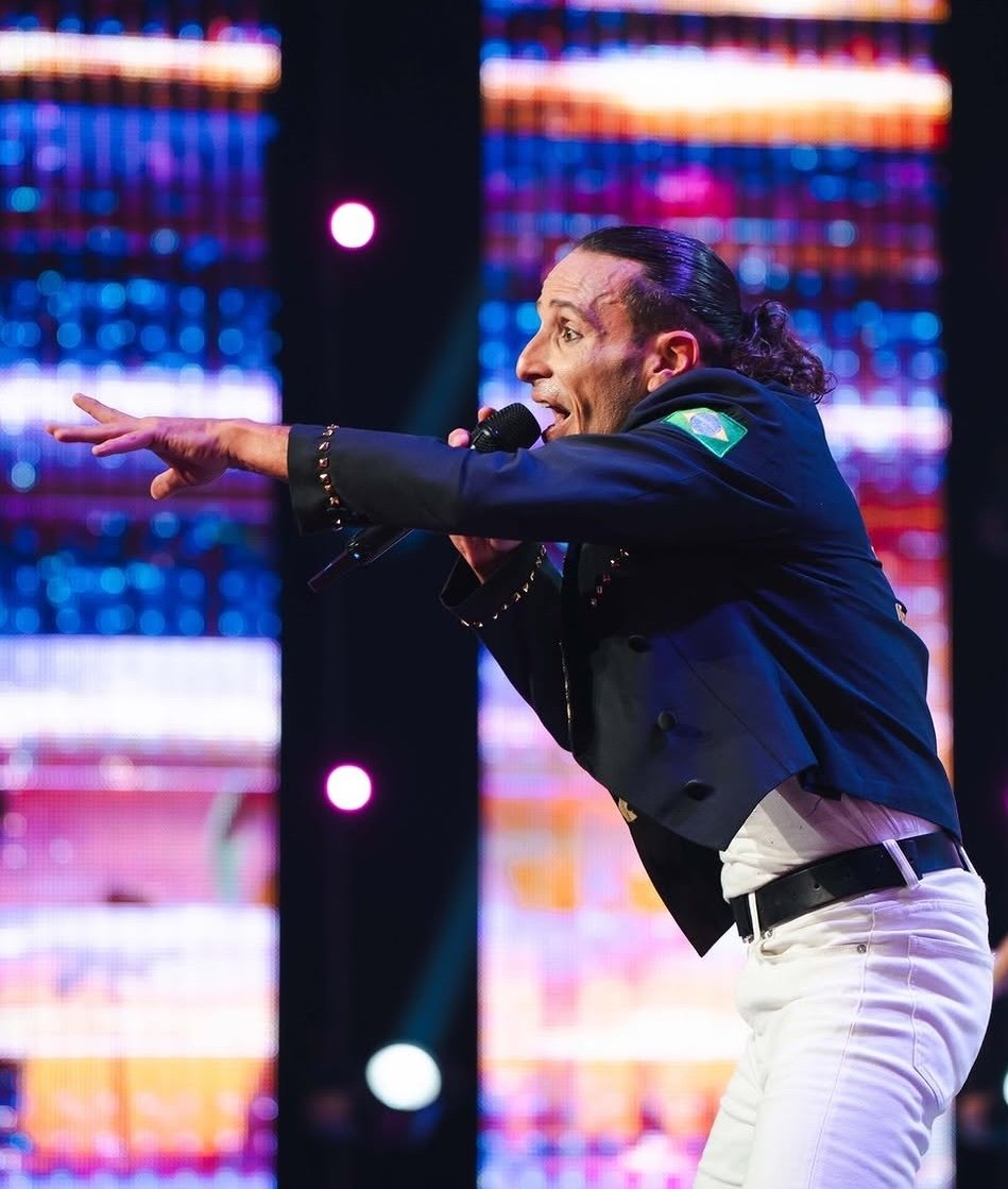 Netho Vidigal: É do Brasil! Do Nordeste Brasileiro aos palcos internacionais em terras Lusitanas 23 Netho Vidigal no Programa Got Talent Portugal - Crédito da Foto: @gottalentpt / Divulgação