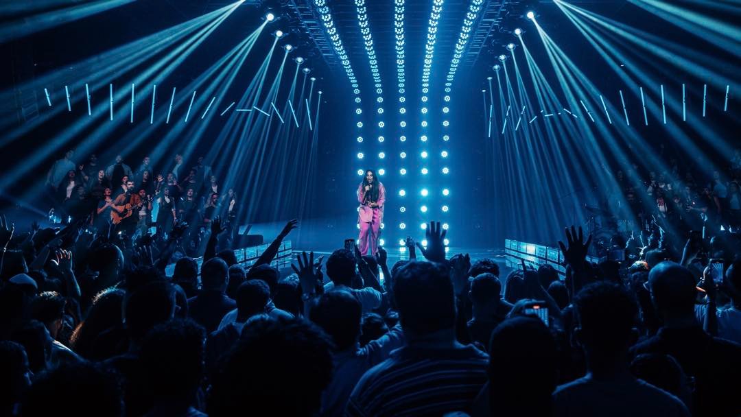 Sarah Beatriz resgata sucesso internacional que já teve versão na voz de Aline Barros 18 04 Sarah Beatriz O Poder do Teu Amor 16x9 Creditos Lucas Parisi