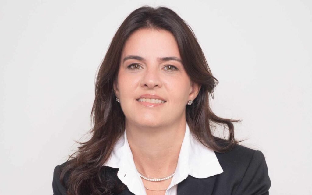 Cintia Scaled E1751491342343 Cosmopolitam