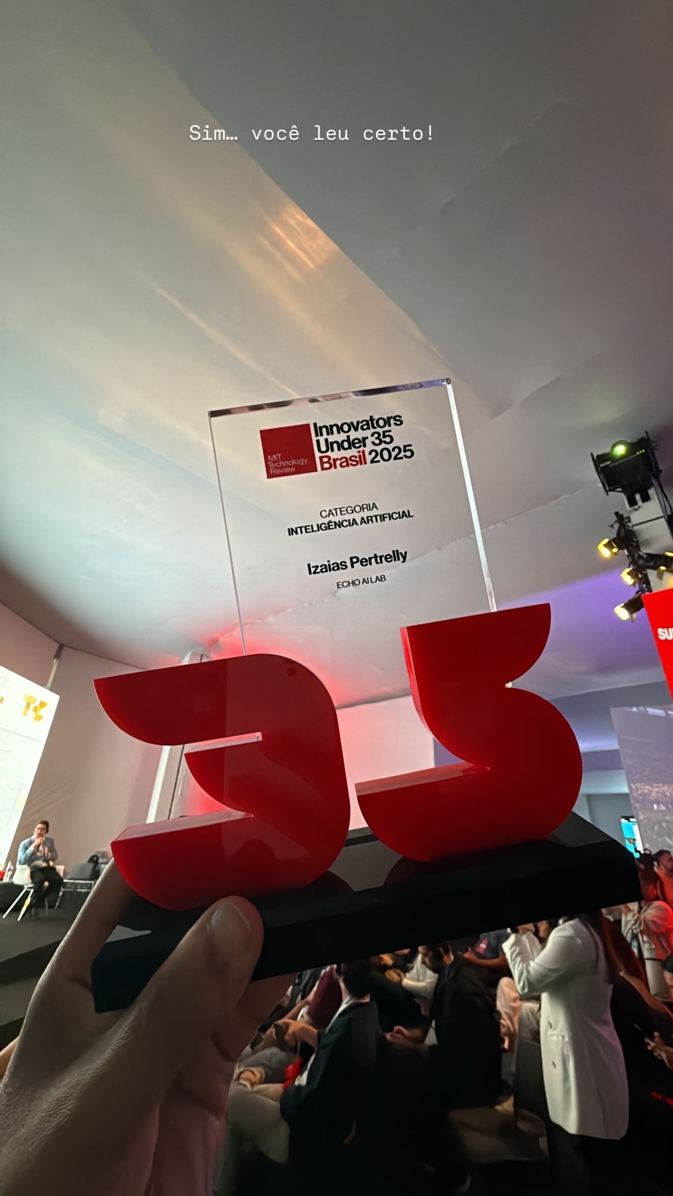 Izaias Pertrelly vence prêmio de Inteligência Artificial no MIT Innovators Under 35 21 Créditos: Visionmakin