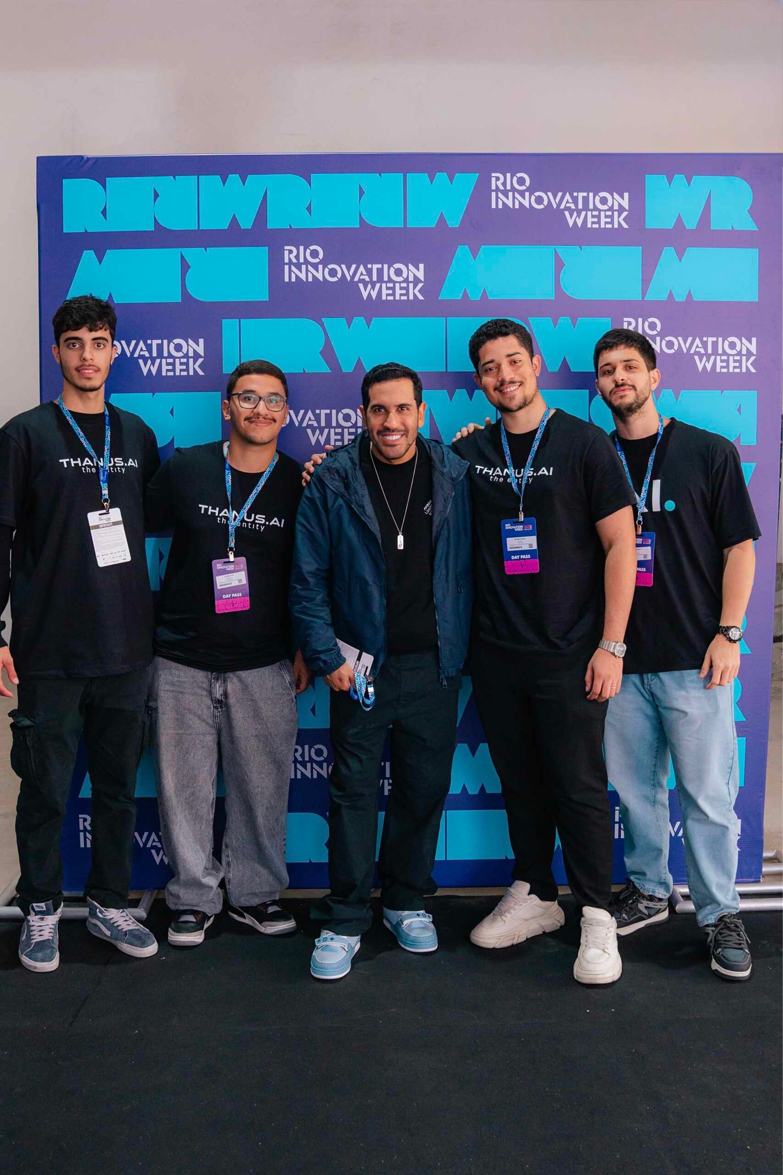 Izaias Pertrelly vence prêmio de Inteligência Artificial no MIT Innovators Under 35 20 Créditos: Visionmakin