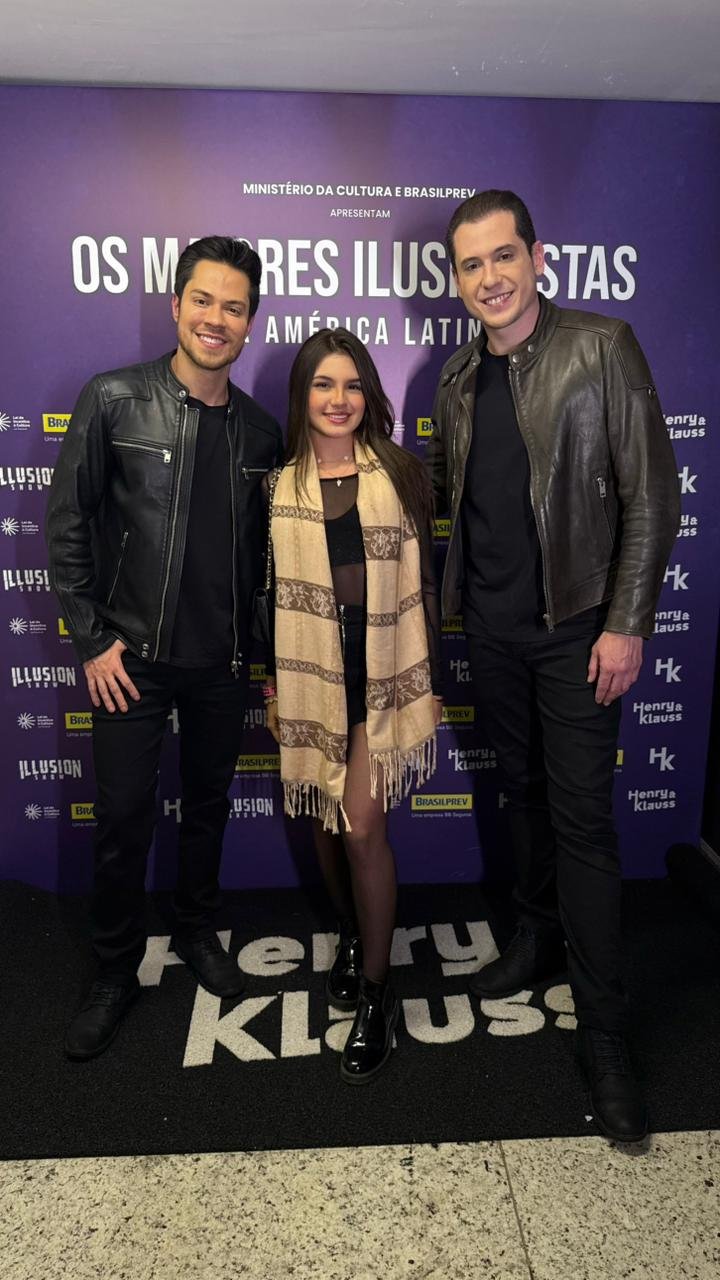 Pietra Almeida marca presença em espetáculo de Henry & Klauss 17 Pietra Almeida marca presença em espetáculo de Henry & Klauss - Foto: Caldi / Divulgação