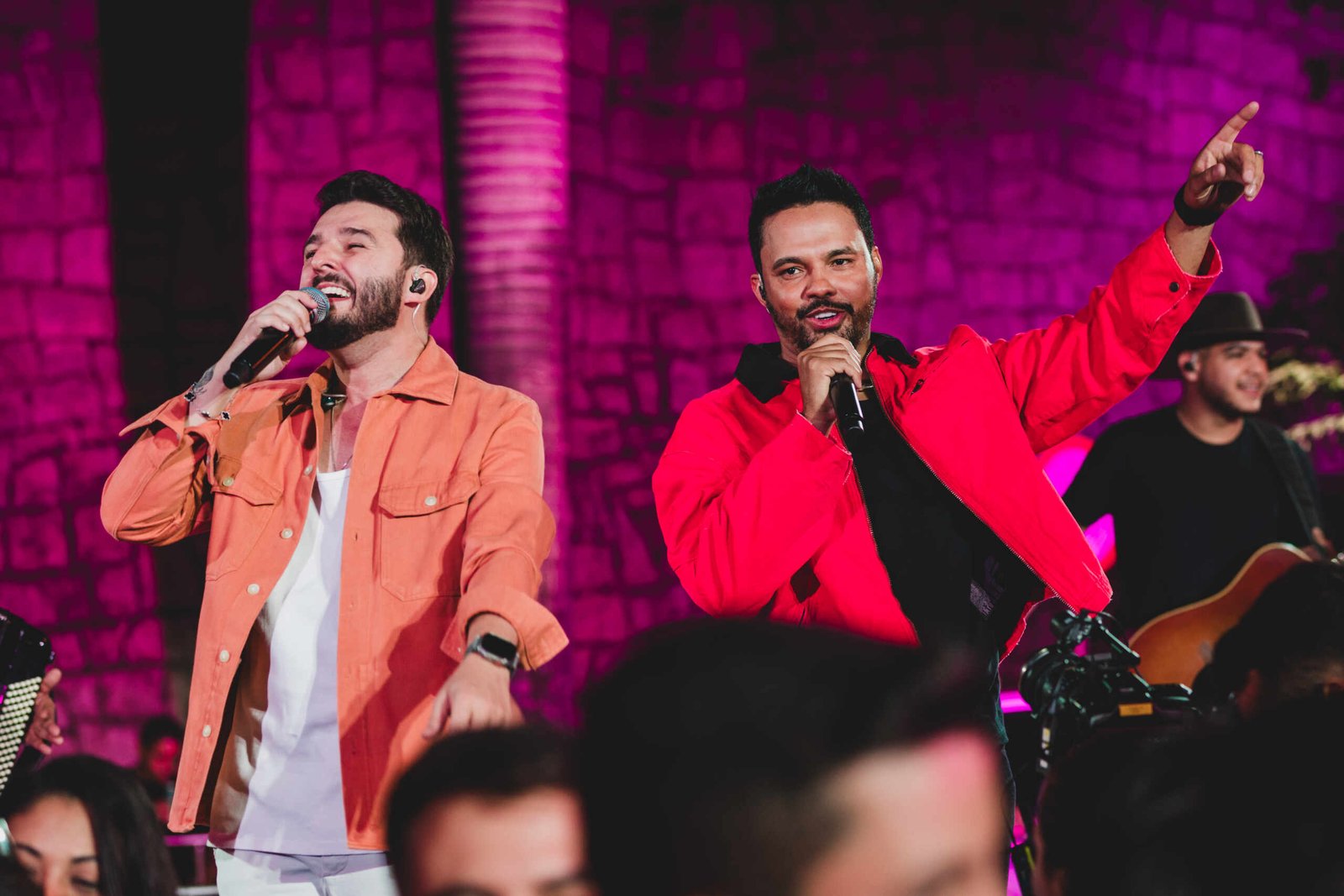 VH & Alexandre e Hugo & Guilherme lançam "Propaganda Enganosa", com dose de sofrência 18 Foto: Alessandro Cica / TEXTOS + IDEIAS