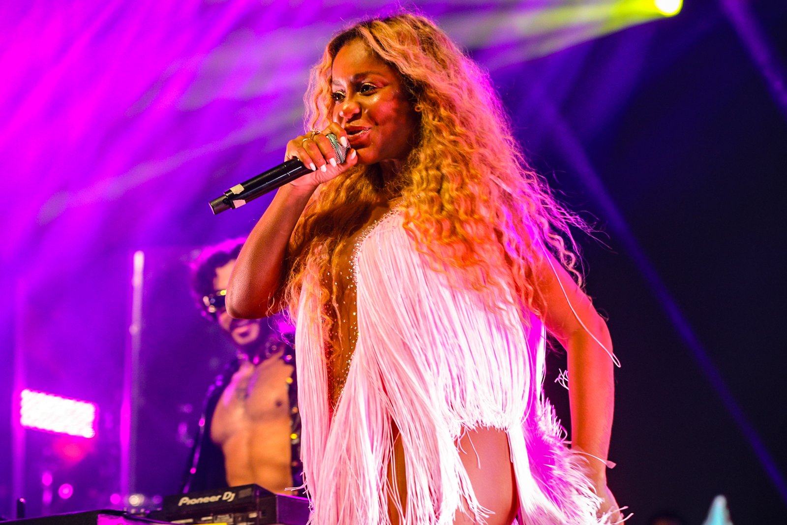 Cariúcha surpreende no Pré-Réveillon “SeráQAbre?” no MAM 21 Cariucha - Fotos: Victor Chapetta/Brazil News