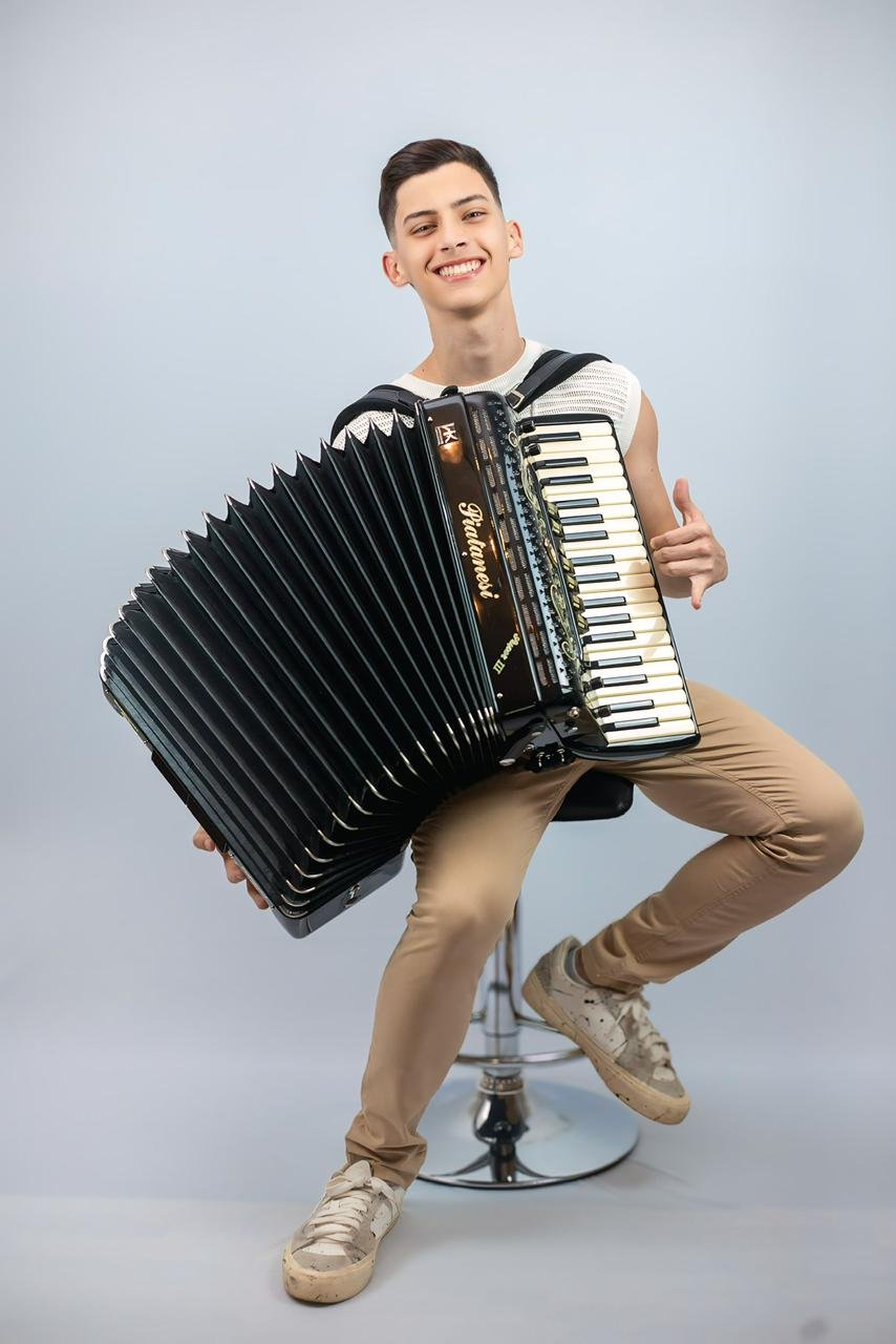 PHOTO 2025 12 14 00 59 05