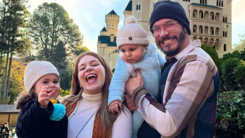 Viih Tube perda de 21 kg em um ano após maternidade e procedimentos estéticos Viih Tube