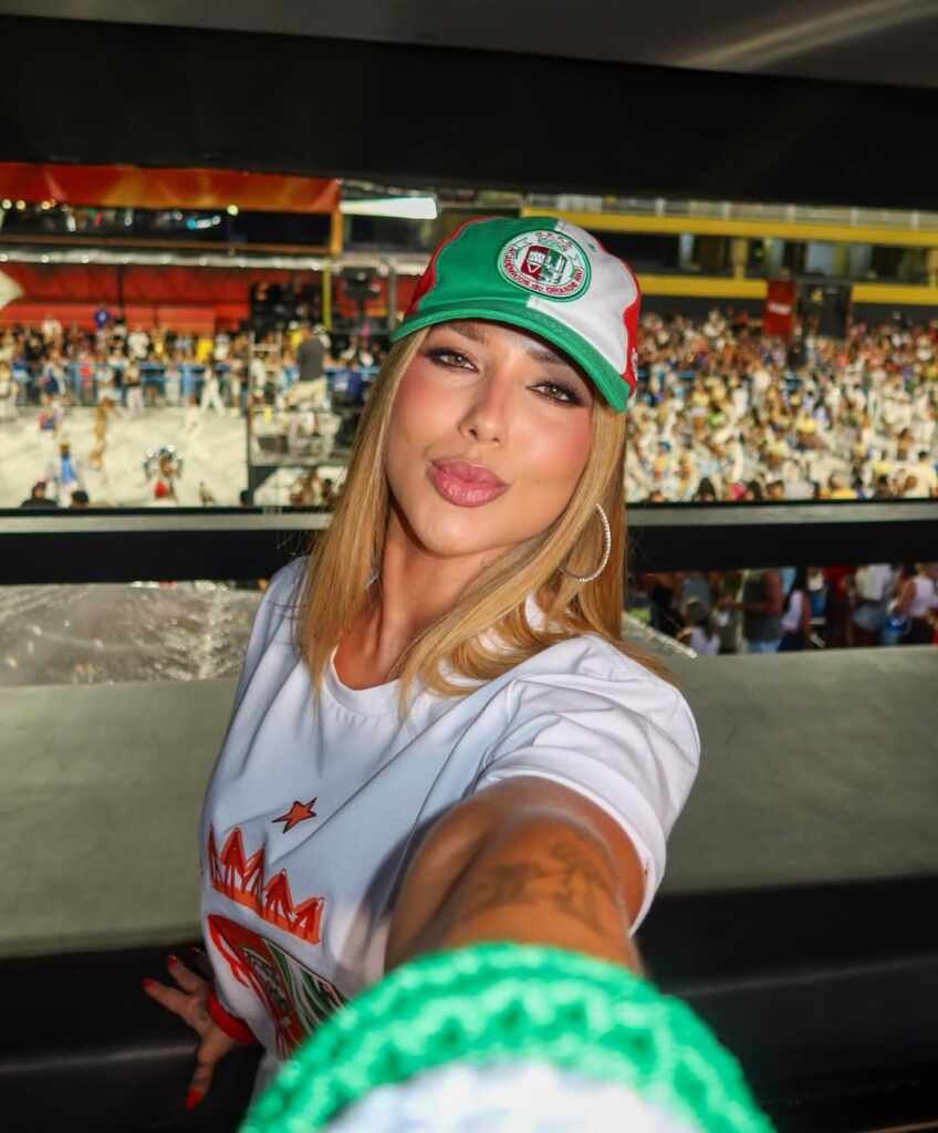 Virginia Fonseca surge de surpresa na Sapucaí e agita ensaios técnicos antes de desfile Virginia Fonseca surge de surpresa na Sapucaí e agita ensaios técnicos antes de desfile - Foto: Instagram