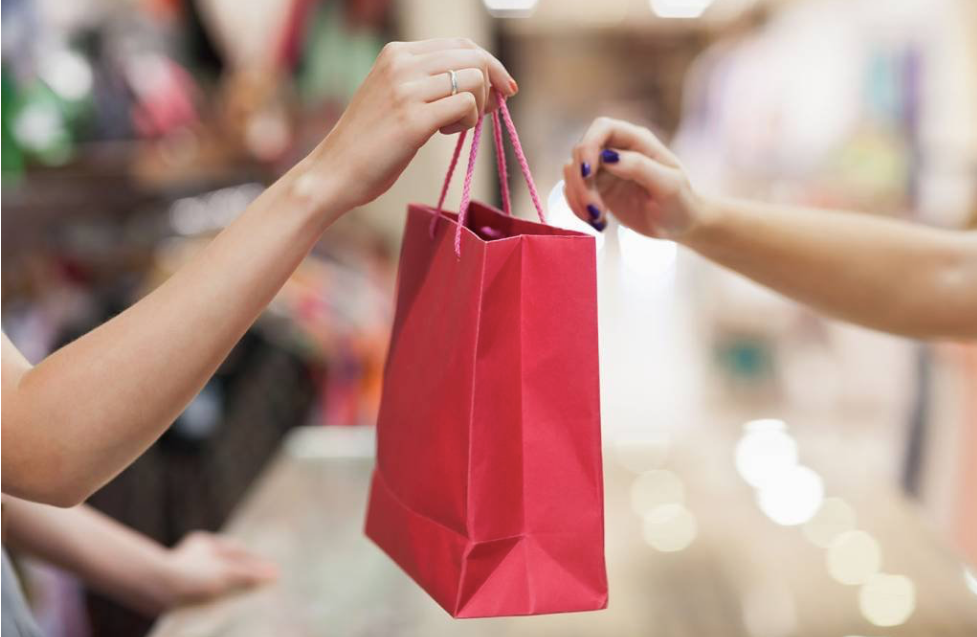 Troca de presentes: o que o consumidor precisa saber antes de ir às lojas ou recorrer ao online Captura de Tela 2026 01 09 as 22.30.02