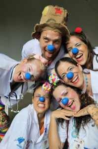 Rumo ao Riso constrói pontes de cuidado com a risoterapia 17 Rumo ao Riso