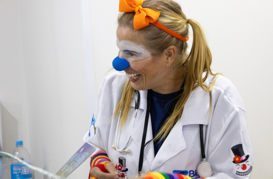 Rumo ao Riso constrói pontes de cuidado com a risoterapia Rumo ao Riso