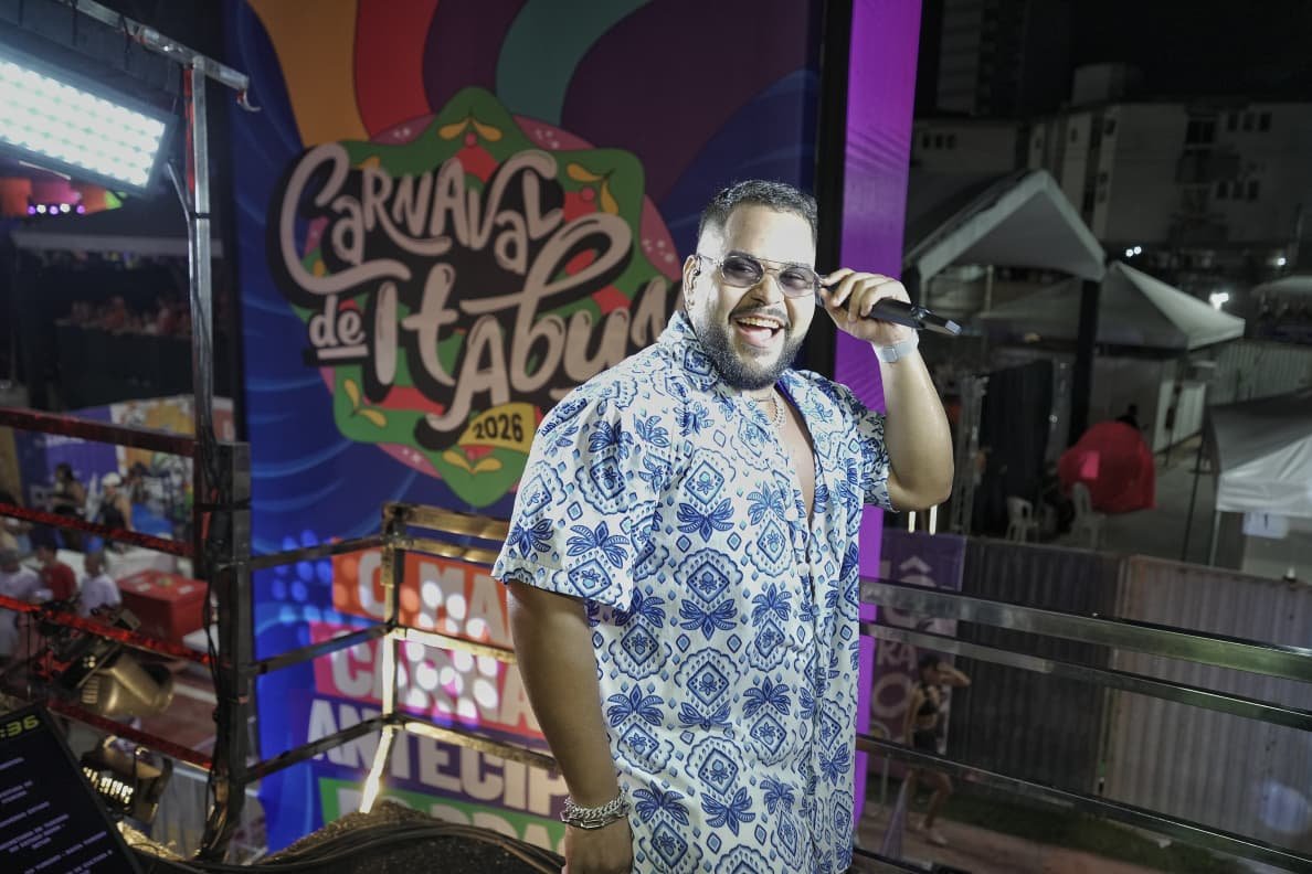 Claudia Leitte, Pedro Sampaio e Leo Santana no Carnaval Antecipado de Itabuna, o maior do Brasil 24 Fotos Fred Pontes/ Divulgacao