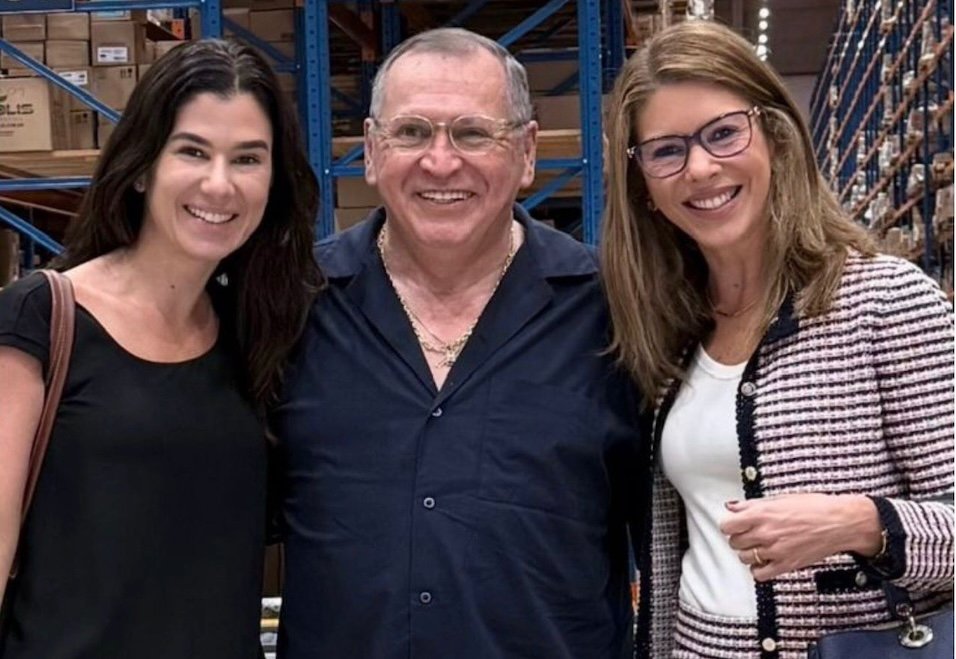 Renata Abravanel, Sidney Oliveira e Daniela Beyruti - Crédito da Foto: Divulgação