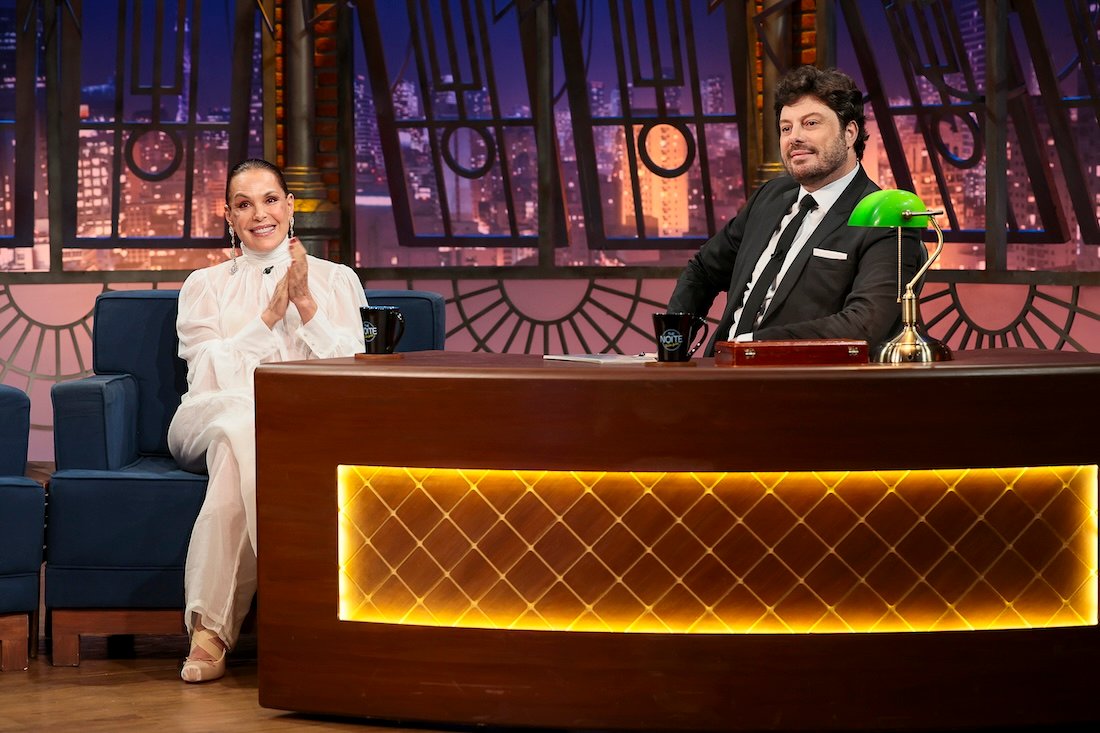 Carolina Ferraz no The Noite - Crédito da Foto: Divulgação / SBT