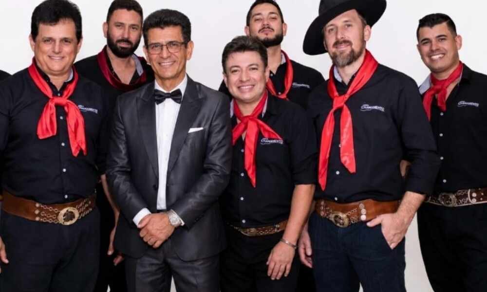 Tarólogo Val Couto com Grupo Chamamento - Crédito da Foto: Divulgação