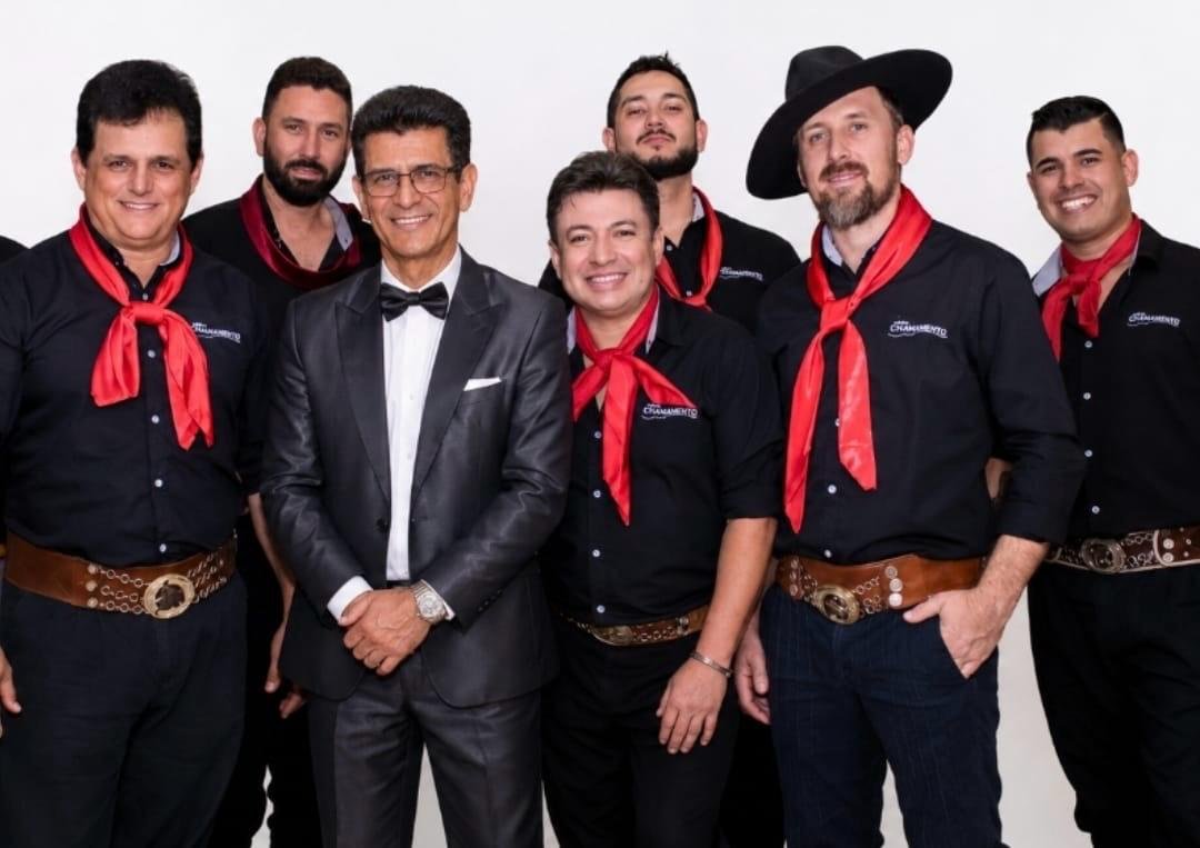Tarólogo Val Couto com Grupo Chamamento - Crédito da Foto: Divulgação